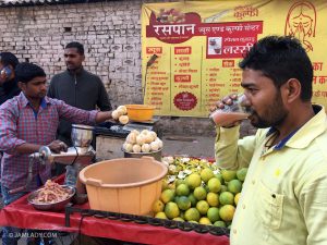 Street fruit juice vendor, Jaipur, India